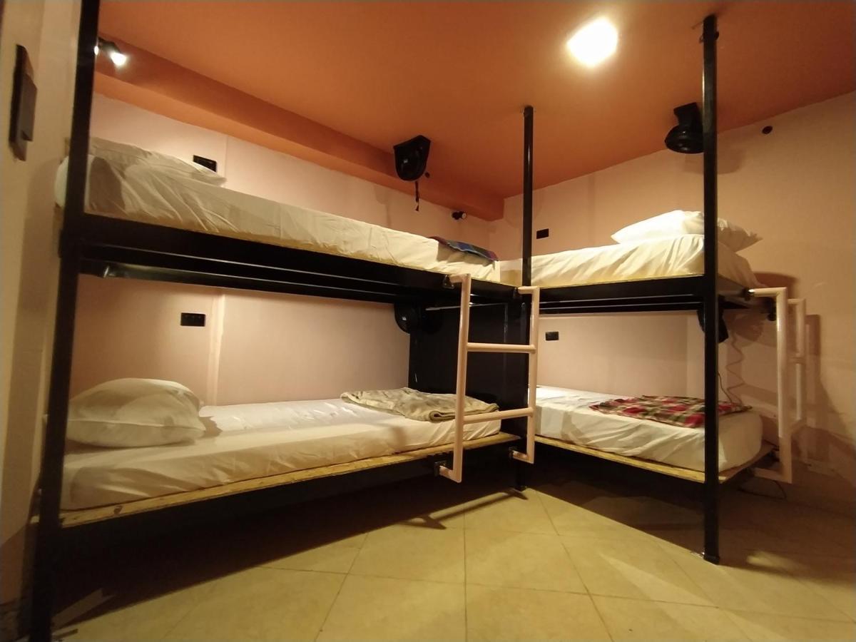 Casa Primavera Pensión *
